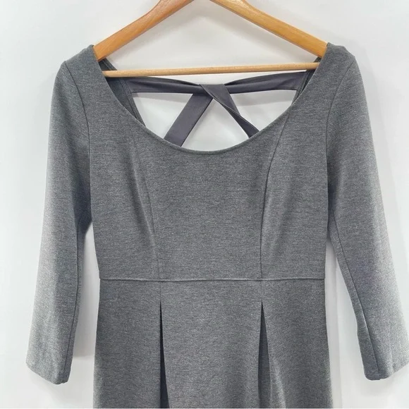 Club Monaco Gray 3/4 Sleeve Knee Length Dress Size Medium - Picture 2 of 9